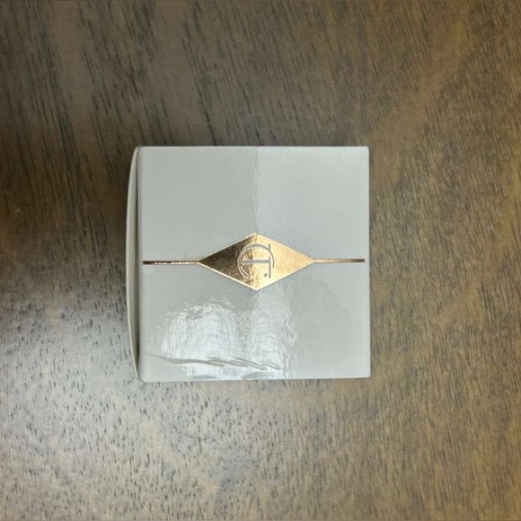 Charlotte Tilbury Magic Water Cream Gel-Cream Moisturiser 7ml (0433) - Picture 5 of 12